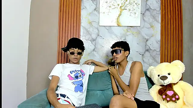 BOUL_GUYS live XXX chat