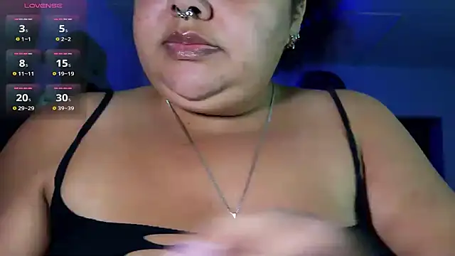 XXX chat uživo modela xlatinastar
