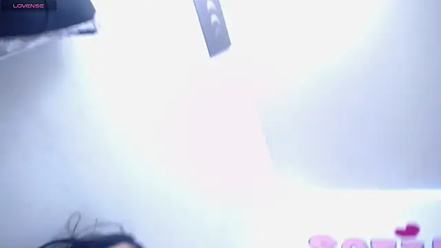 Naomy_Reiden Chat XXX in diretta