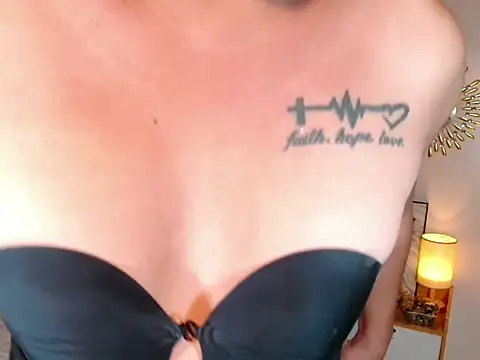Show Webcam de jellay_fuckerxx