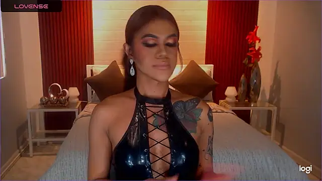 StellaStrong30 Webcam show