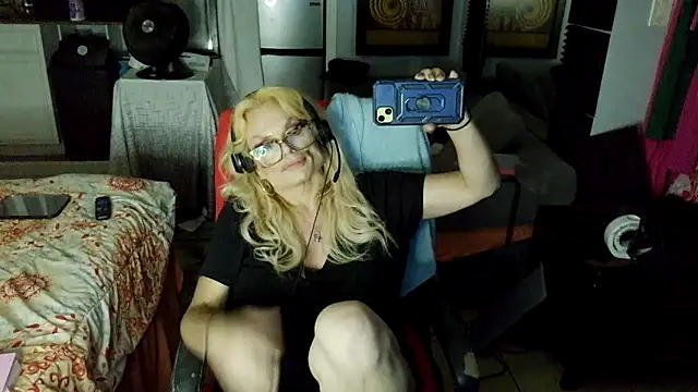 StarinThecloudz Show Webcam