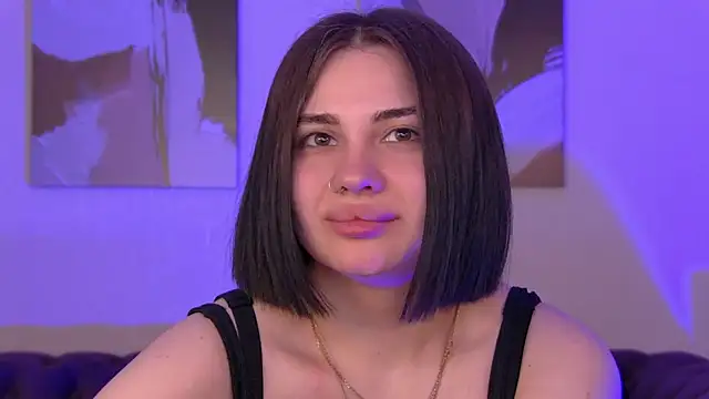 AdrianaToress' Live XXX Chat