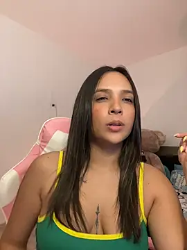 Chat XXX ao vivo de cutie_dance