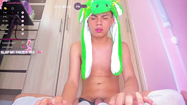 عرض كام Asher_Young