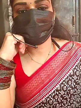 soundharya_tamil's Live XXX Chat