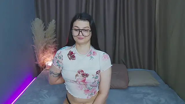 JennyJordans live XXX chat