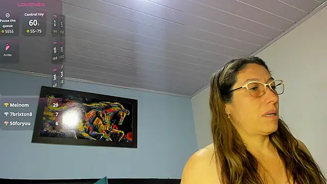 kaylaMinov_ 在線直播表演