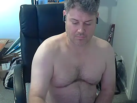 heyitsthatguy Adlı Modelin Canlı XXX Sohbeti