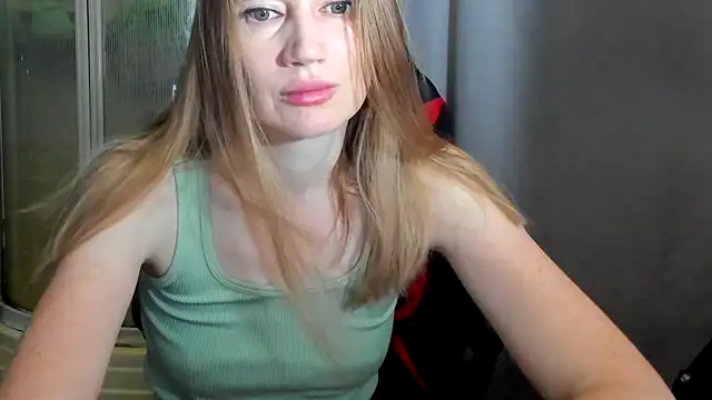 Chatroom XXX en direct de JessFoxxx
