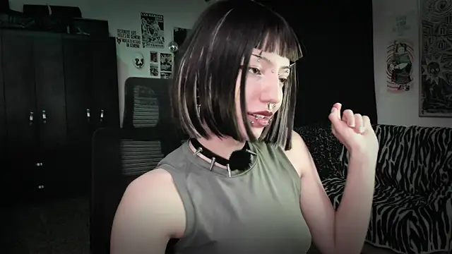 roxy_toxic's Live XXX Chat