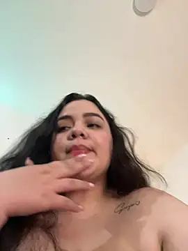 Chatroom XXX en direct de laurenlaine
