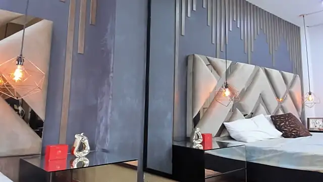 دردشة SweetVenuus الجنسية المباشرة