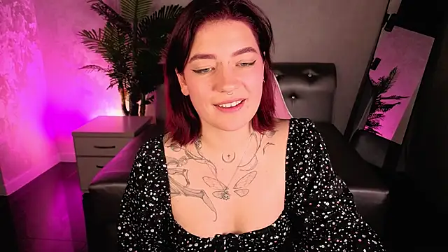 Nikki_Gringer: онлайн-секс-чат