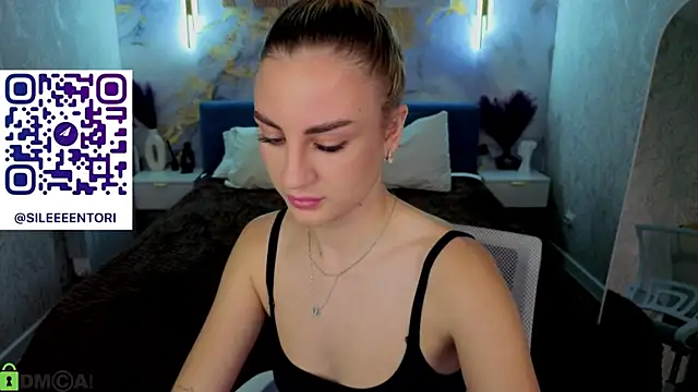 XXX chat uživo modela Silen_Tori