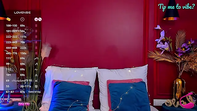 Chatroom XXX en direct de Mayzzie