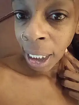Jasmine_FullsShine লাইভ XXX চ্যাট