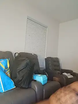 Thickkemzz41's Live XXX Chat