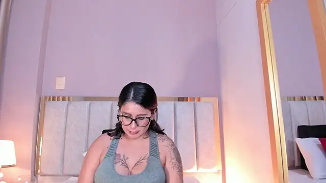 HannaaWells' Live XXX Chat