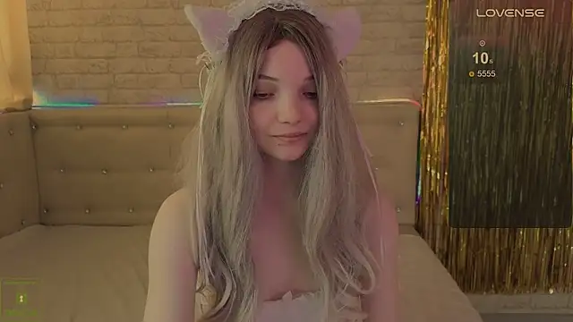 AnimeAlica18's Live XXX Chat