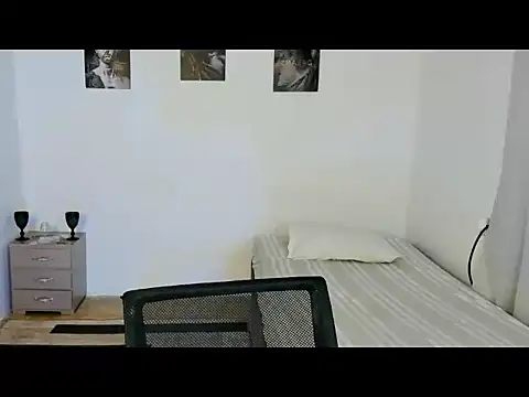 sant_wahlberg élő XXX-chatje