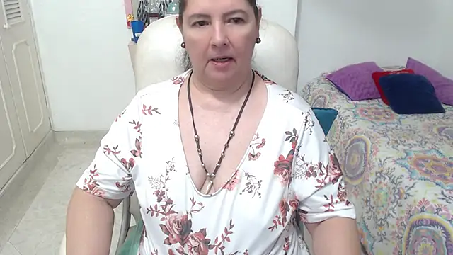 leonela_69: онлайн-секс- чат