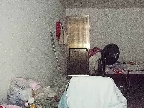 RebelAura Chat XXX in diretta