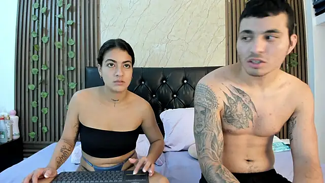 Show modela MarceANDCami na web-kameri
