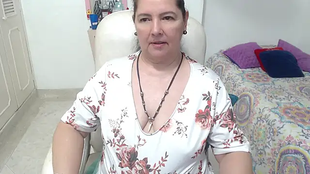 leonela_69 – Naživo XXX chat