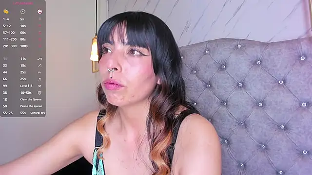 Alice_Laurentt élő XXX-chatje