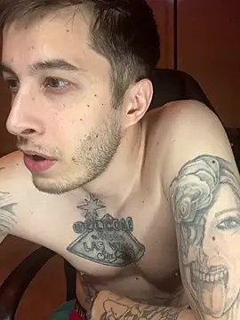 JuicyJoshy webkamerás műsora
