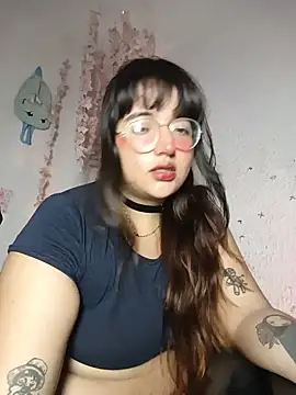 Kuutar Chat XXX live