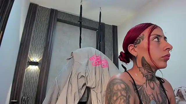 selene_red_'s Live XXX Chat