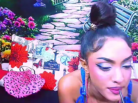 IndianPretty14u2Luv élő XXX-chatje