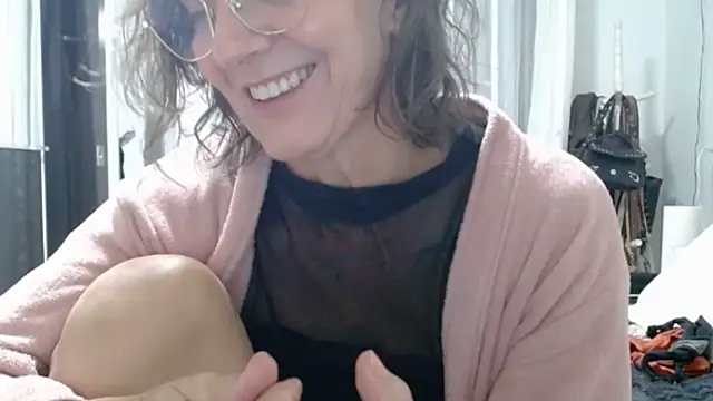 milf-sol – webcam-show