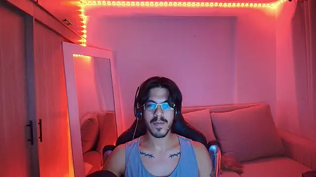 naitt_ 在線直播表演