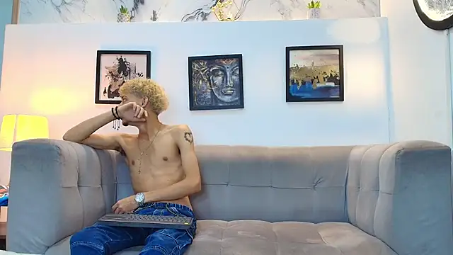 دردشة YOUNG_BOYS_HELL الجنسية المباشرة