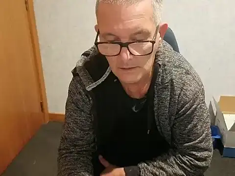 Chat XXX Live daddy_man