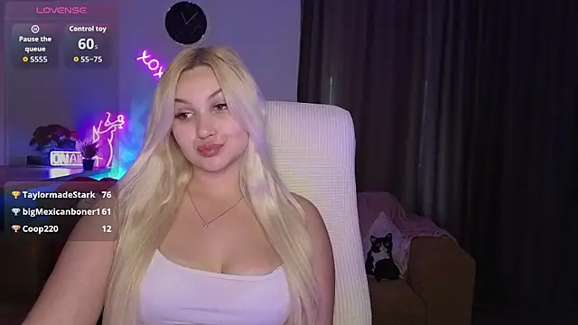adrelaxina's Live XXX Chat