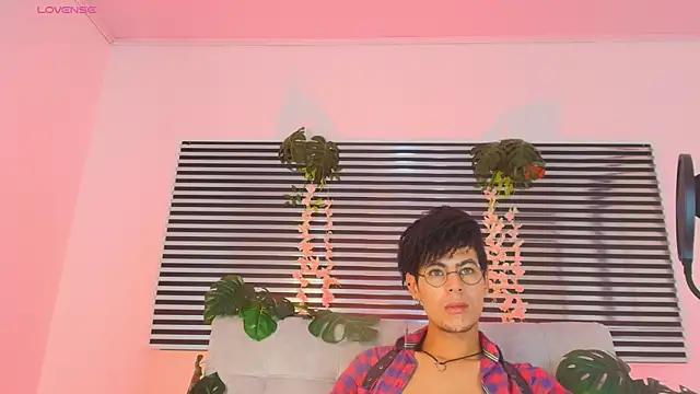ThiiagoSaeenz Live XXX-Chat
