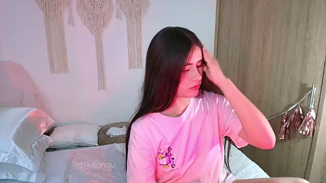 Živá chatovací místnost iriswest_