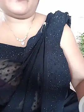 Chat XXX en directo de Lovely-Lina7