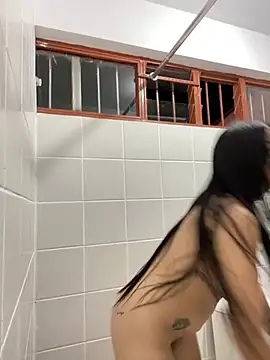 Онлайн чат XXX _MadiLee_