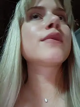 Sala de chat ao vivo de NinaVerse