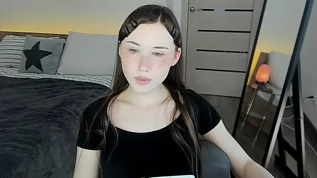 Stella_Sunny's Live Chat Room