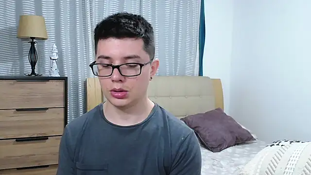 Chat +18 de BlackFoXXX69 ao vivo