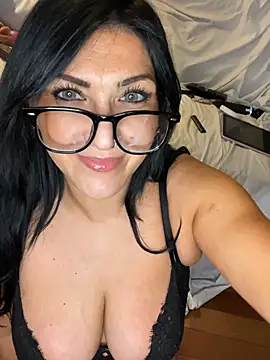 LittleMissEeve Show Webcam
