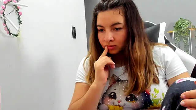 __Emma__11__Lecat_'s Live XXX Chat