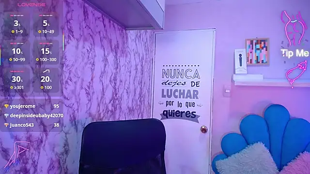 Chat +18 de cristal_horny19 ao vivo