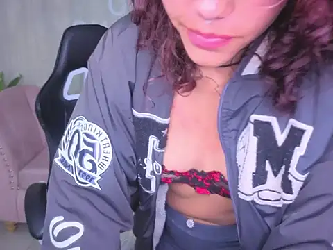 Chat XXX ao vivo de zoe_ch_